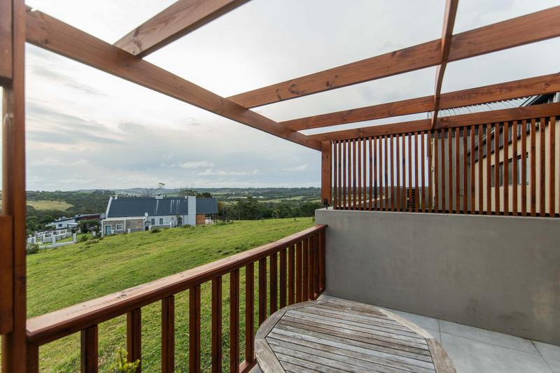 4 Bedroom Property for Sale in Kragga Kamma Eastern Cape